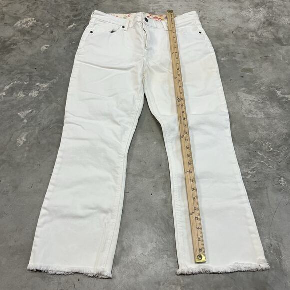 JOHNNY WAS Women's Cropped Baby Boot Jeans Fray Hem Off White Size 31 READ DESC - Picture 2 of 10